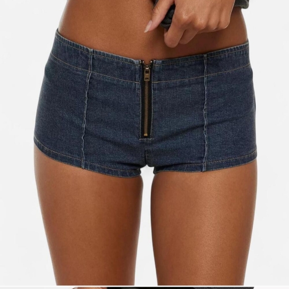 Urban Outfitters Silence + Noise Sabrina Denim Micro Short Rinsed Denim NWT L - Picture 1 of 8
